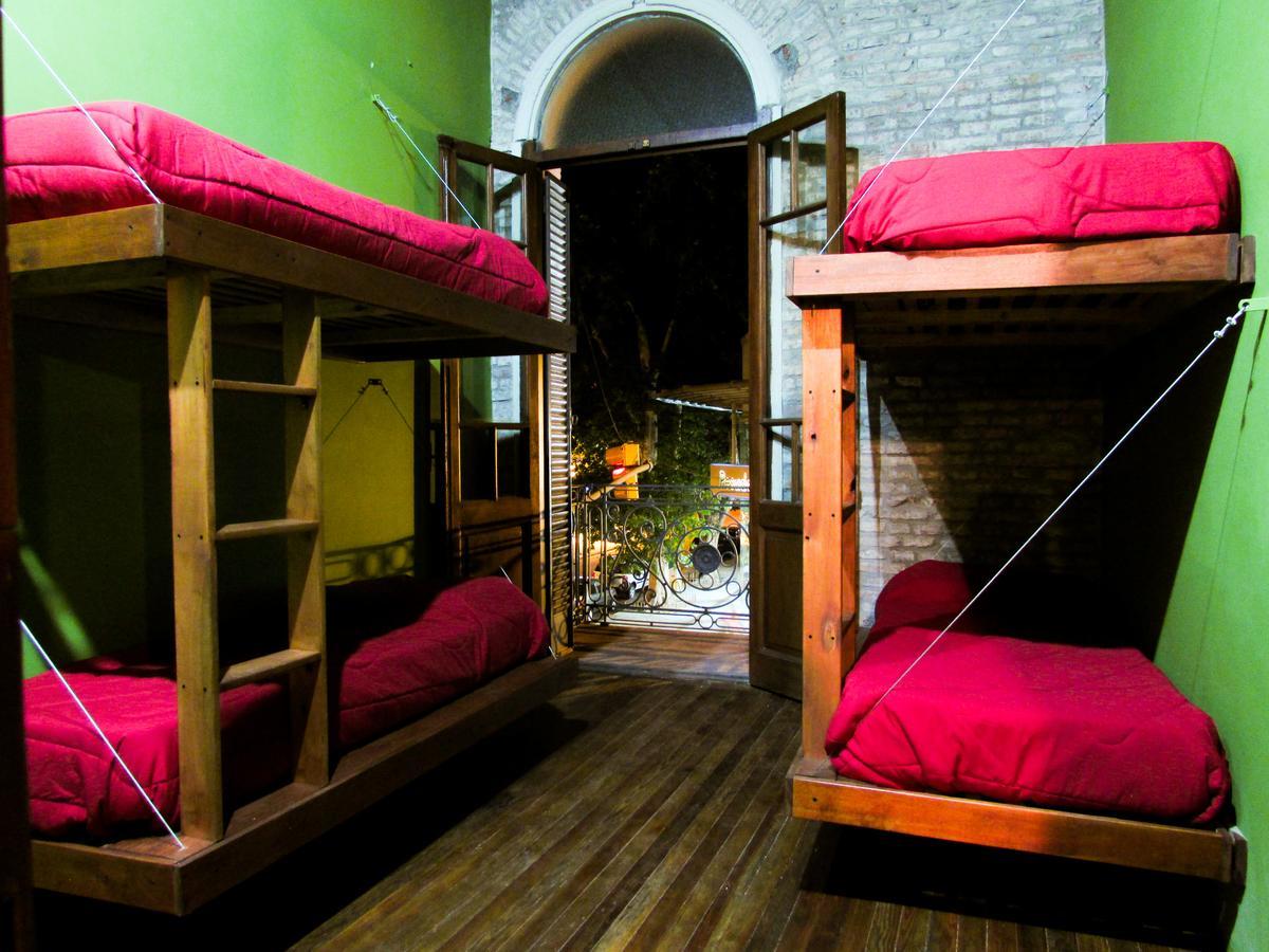 La Casa De Arriba Hostel Rosario Bagian luar foto